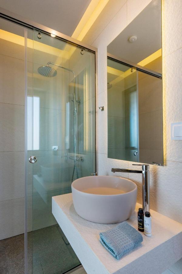 Villa Onyx - With Private Heated Pool 阿迪斯普普伦 外观 照片